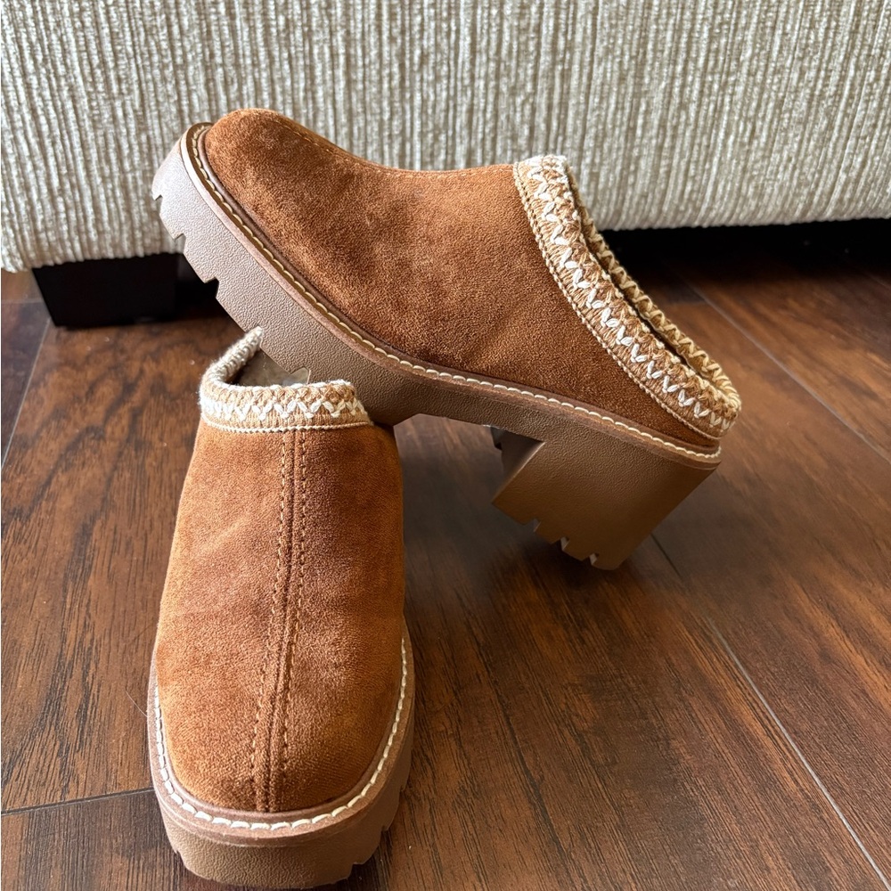 Steve Madden Clogs